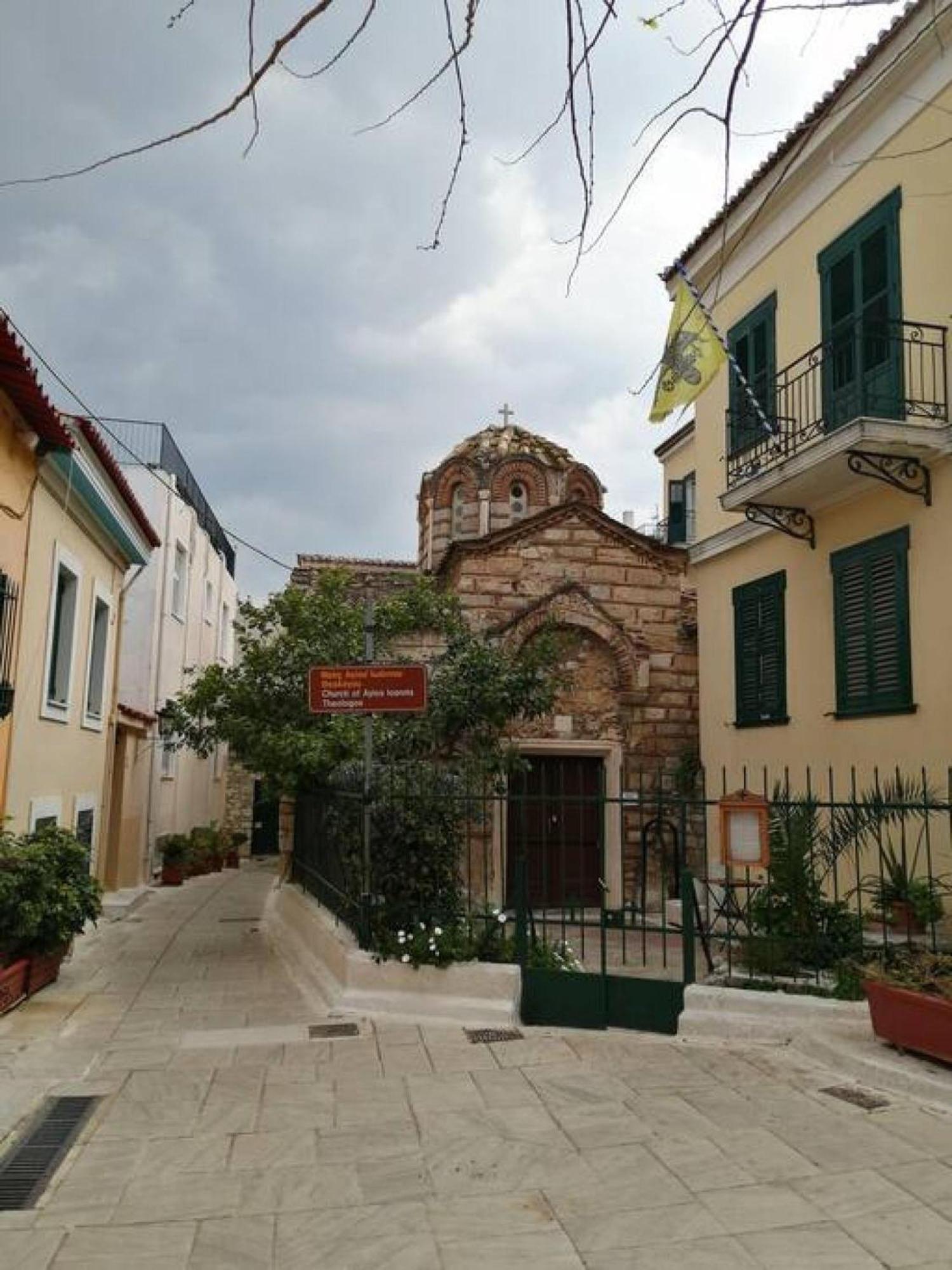 Magnificent Apartment In Plaka Атина Екстериор снимка