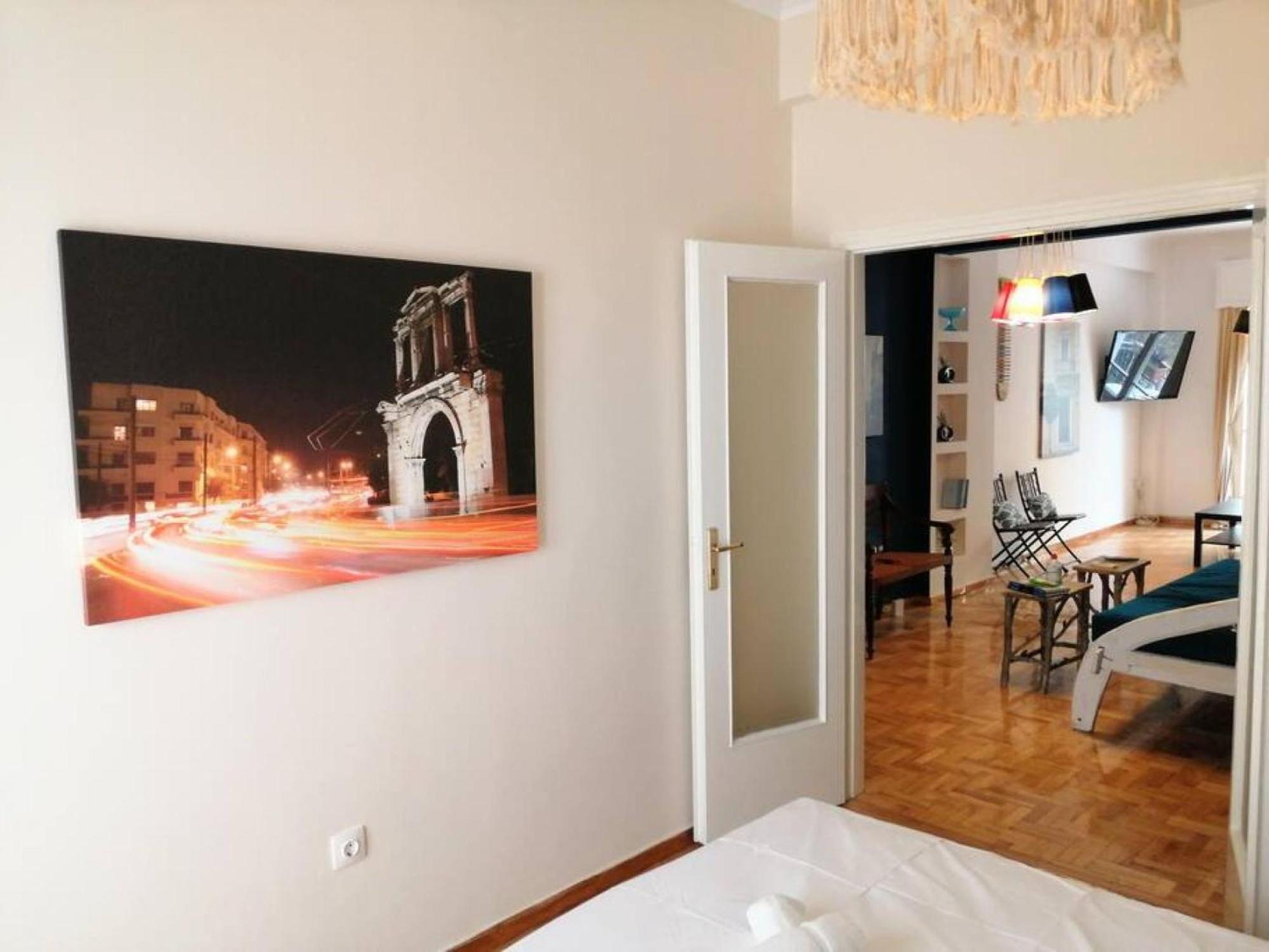 Magnificent Apartment In Plaka Атина Екстериор снимка