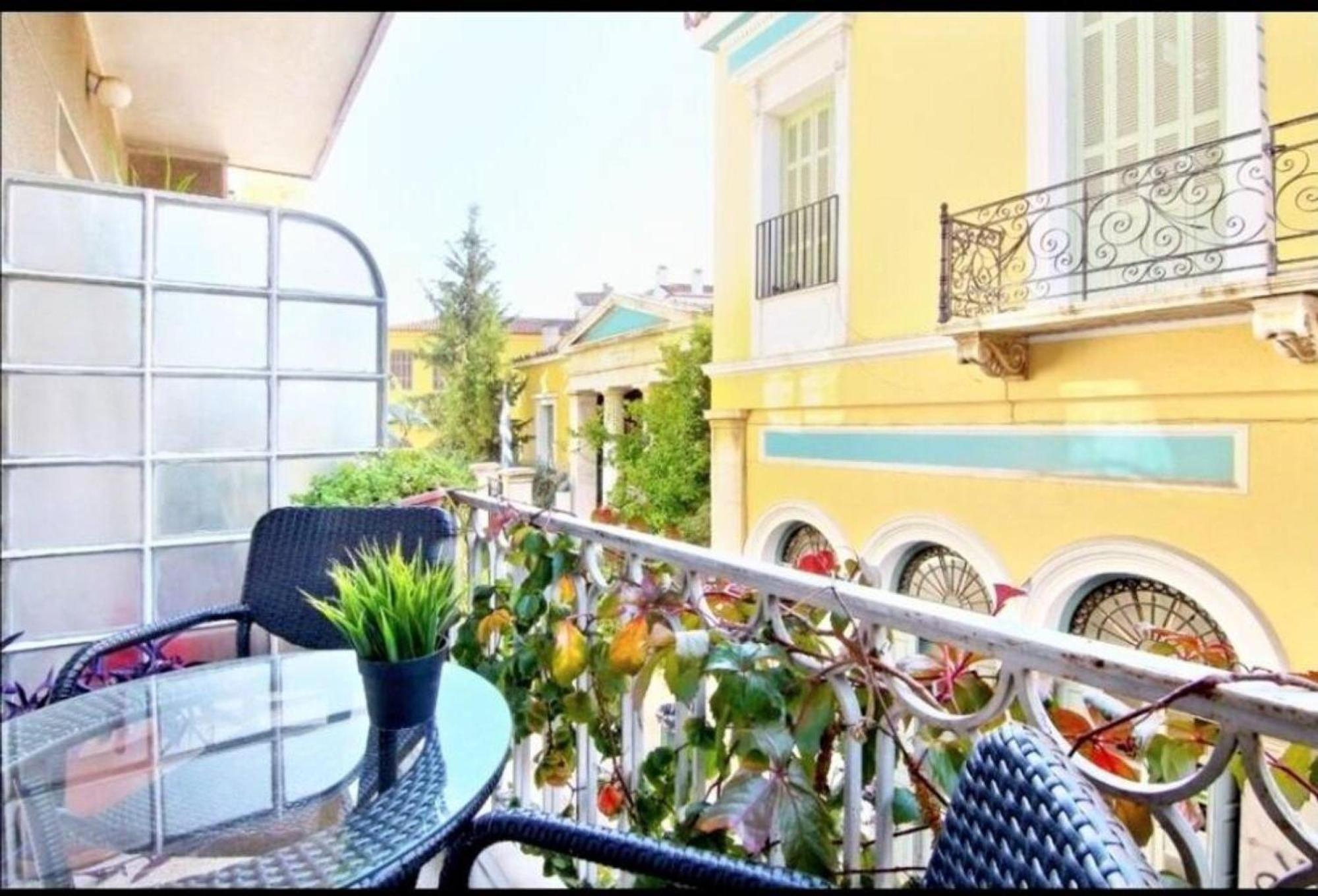 Magnificent Apartment In Plaka Атина Екстериор снимка